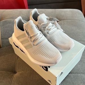 NWT Adidas Swift Run 1.0 Shoes Size 8